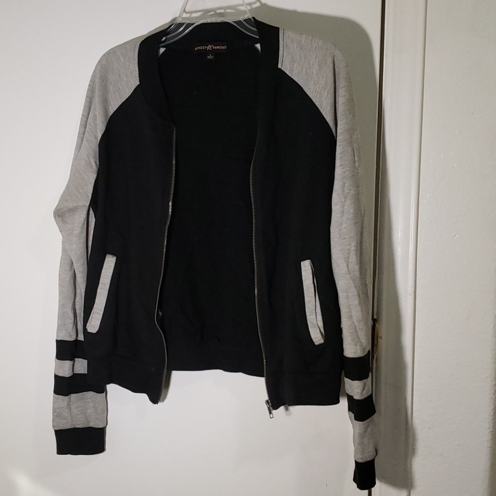 Jacket - Picture 3 of 5